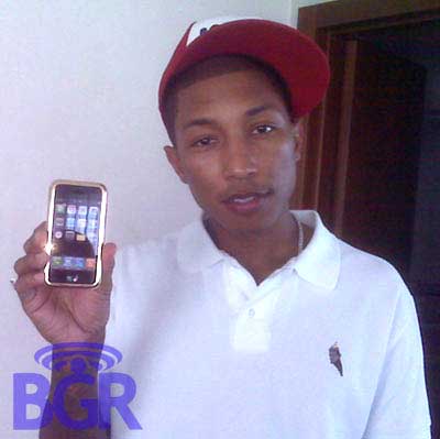 [pharrel-iphone-1.jpg]