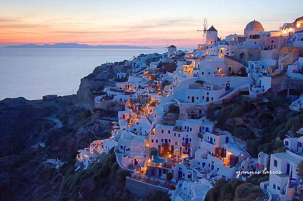 Santorini-Greece.jpg