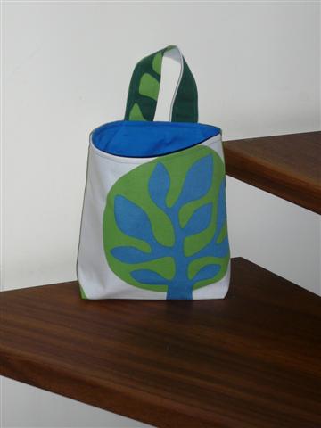 [P1020928+(Small).JPG]