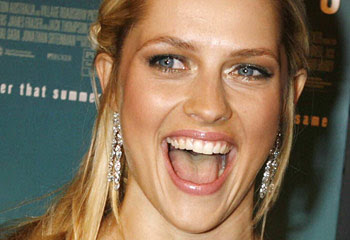 Cultural Compulsive Disorder: OHC of the Day: Teresa Palmer
