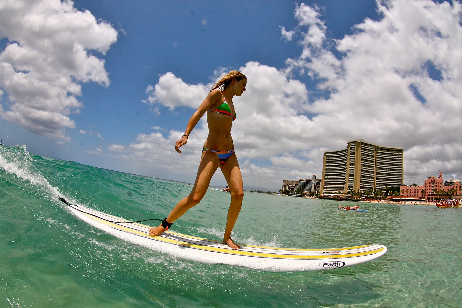 models surfing