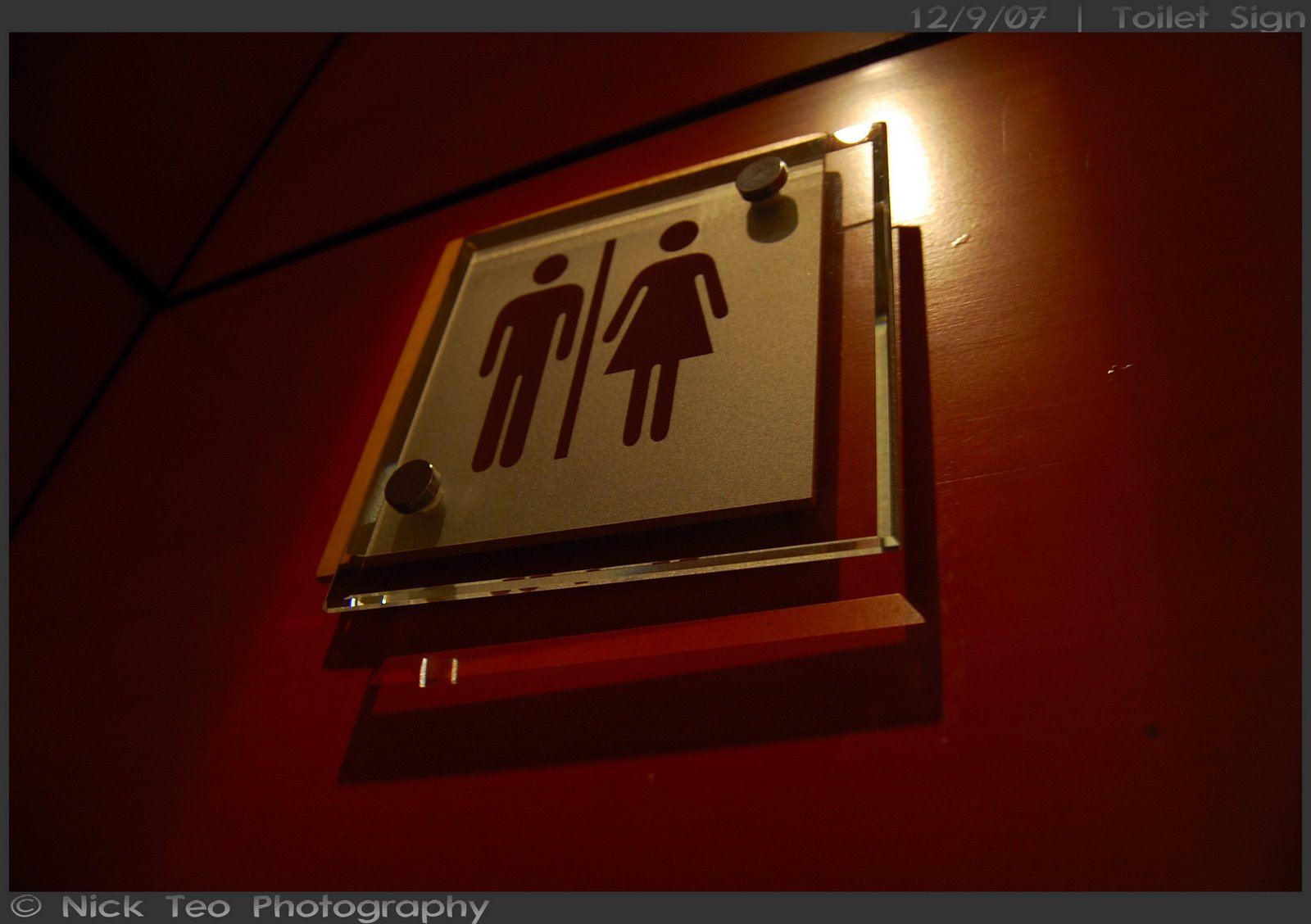 [Toilet+sign.jpg]