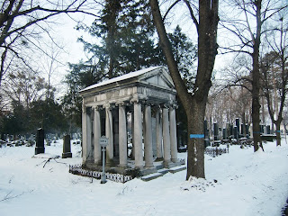Zentralfriedhof (onemorehandbag)