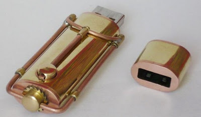 35 PEN DRIVES that Will drive you Crazy pic06576 762486 35 PEN DRIVES that Will drive you Crazy