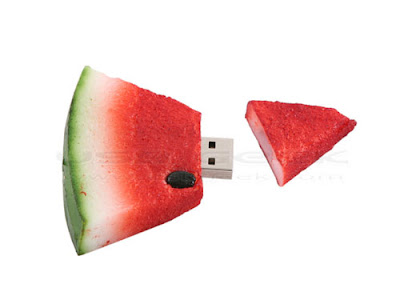35 PEN DRIVES that Will drive you Crazy pic09762 788411 35 PEN DRIVES that Will drive you Crazy