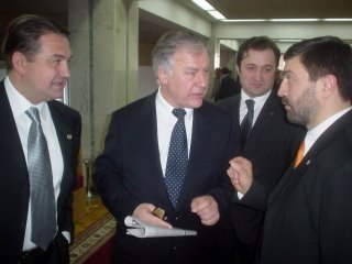 [DeputatiPrietenosi.bmp]