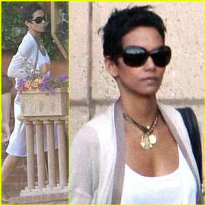 Halle Berry Short Hair