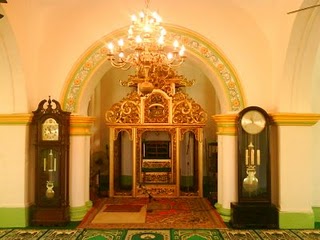 Download this Mimbar Dan Mihrab Masjid Sultan Riau Pulau Penyengat picture
