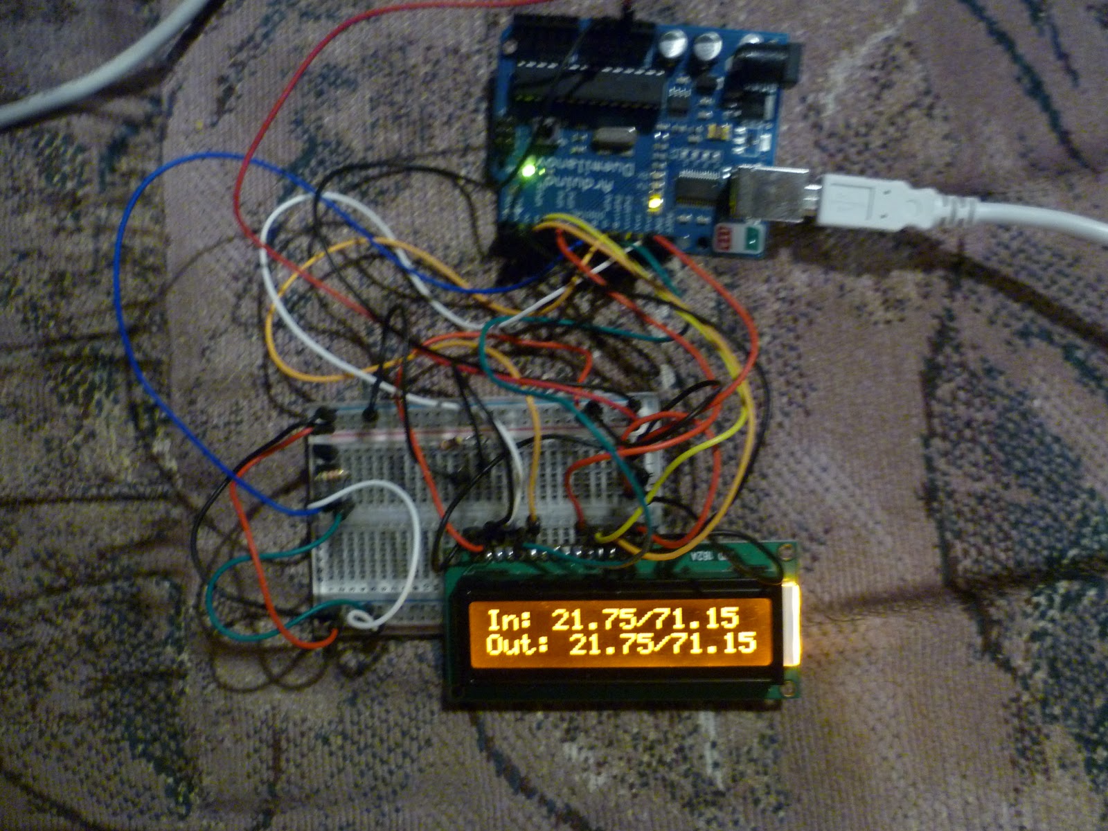 Arduino Your Home & Environment: Two DS18B20 Temp Sensors on LCD Display! image.