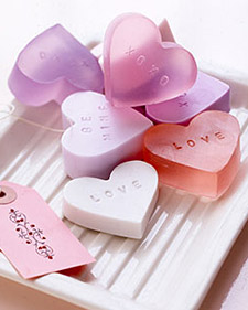 [0206_msl_heartsoap_l.jpg]