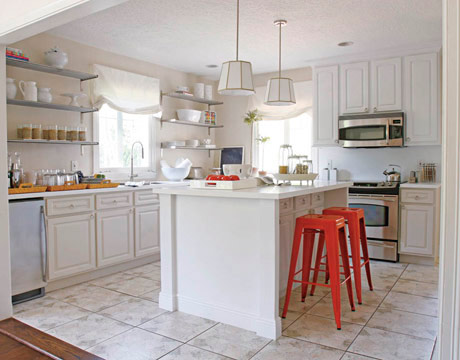 [6-white-kitchen-xlg-35944046-47341559.jpg]