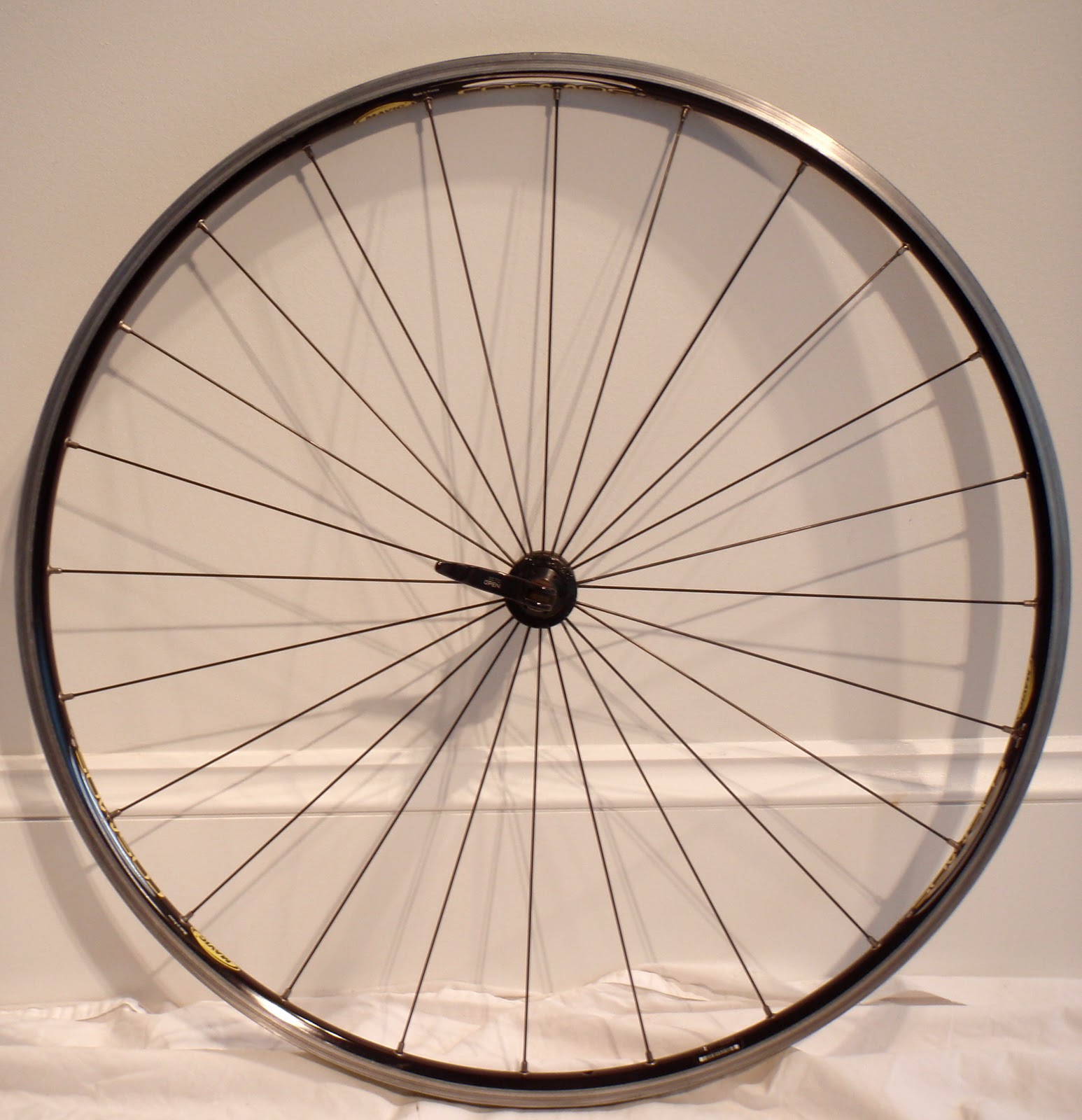 Frame and Wheel Selling Services Mavic Cosmos aluminum front wheel 24