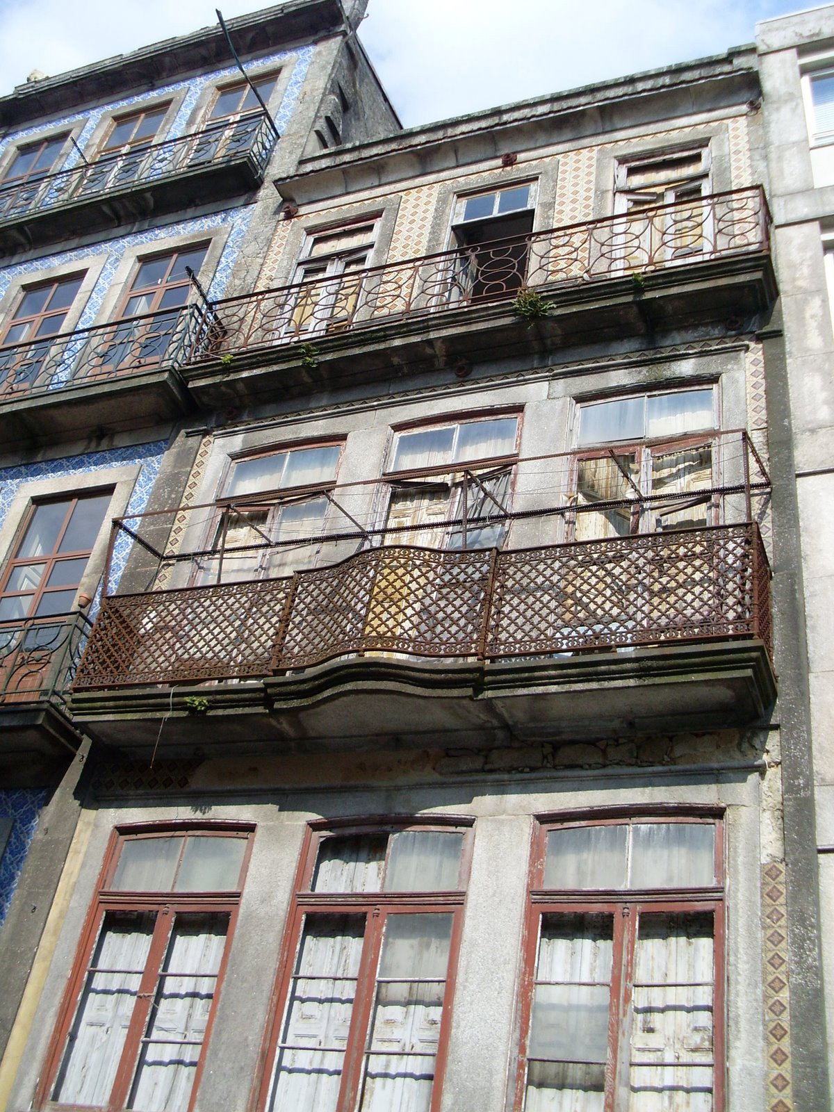 [SL371419.JPG]