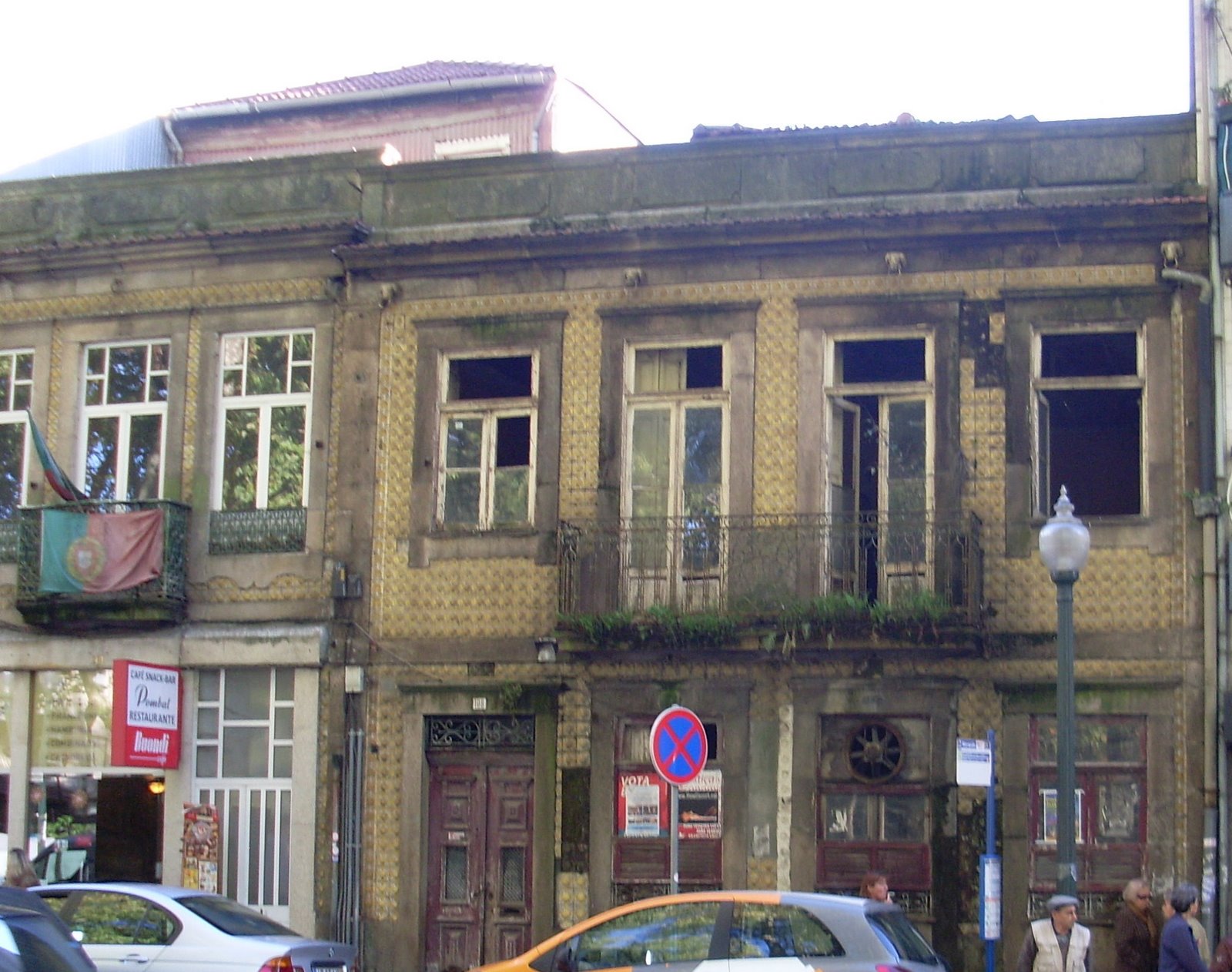 [SL371603.JPG]