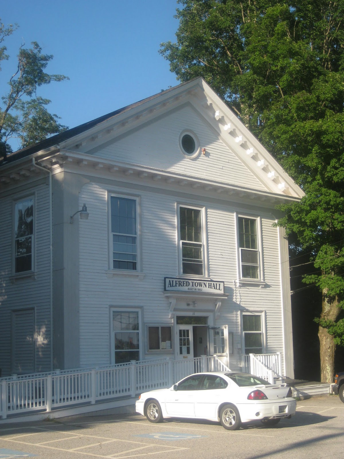 THE DOWNEAST DILETTANTE In Search of Alfred