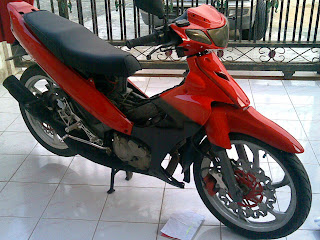 Yamaha 125Z Red