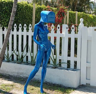 mailbox15 10 Mailboxes That Will Scare Off Your Mailman