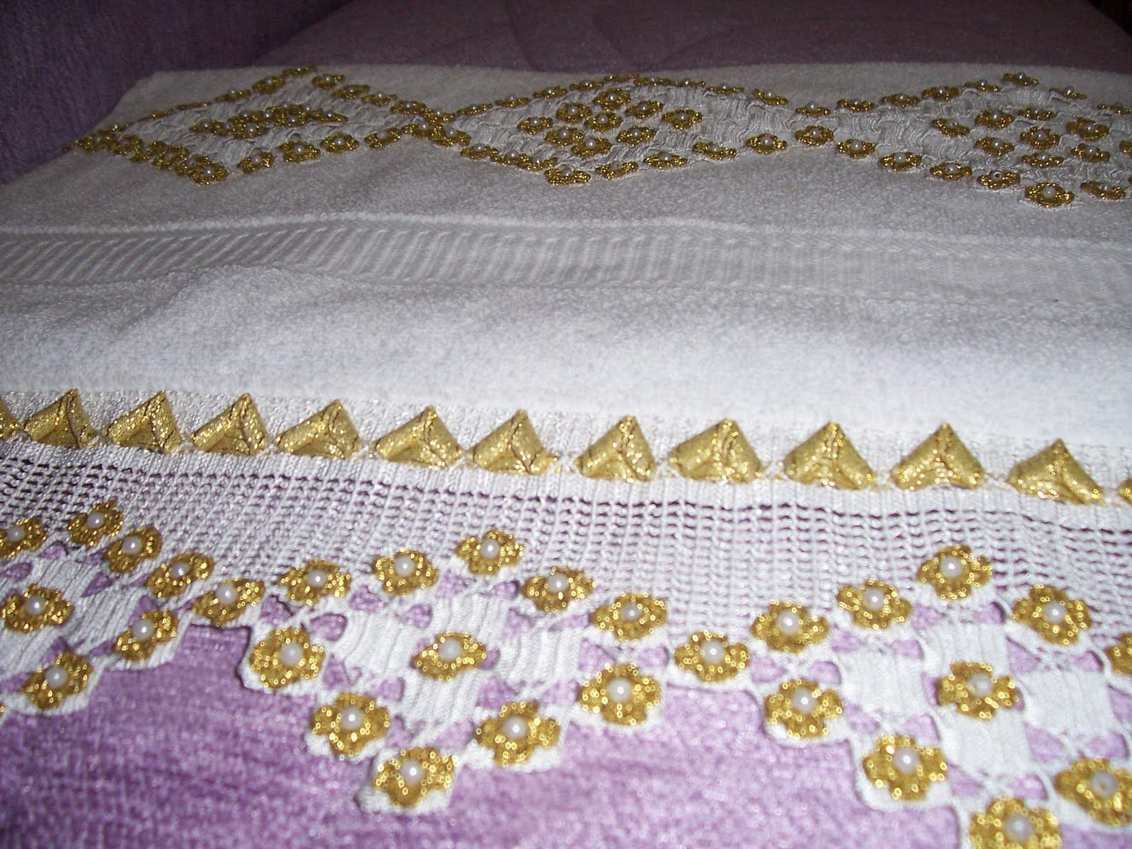 Yeni 2012 SİMLİ HAVLU KENARI DANTELİ modası modelleri örnekleri