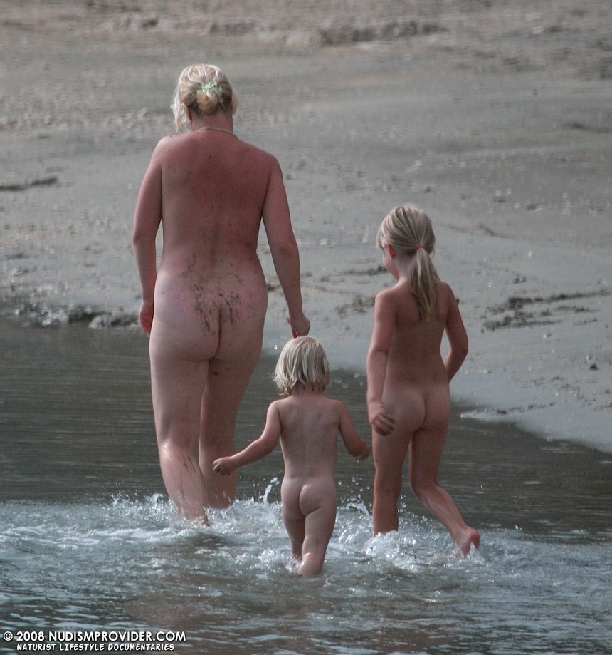 BeBareToo.com - Premiere Naturist Family Website