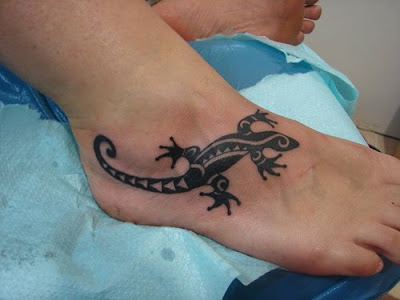 Lizard Tattoo Pictures-Tribal lizard tattoo on foot