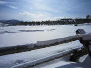 (click on any photo to enlarge) I'm sitting in the Denver Airport waiting to . (img )