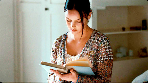 Abbie Cornish Bright