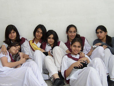 School Girl on All Desi British Girls Photos  Defence Mumbai College Girls