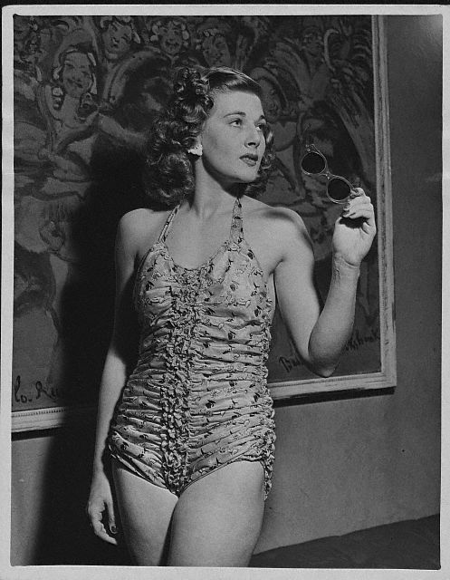 [Underwear_Models.jpg]