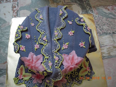 classic kebaya cake