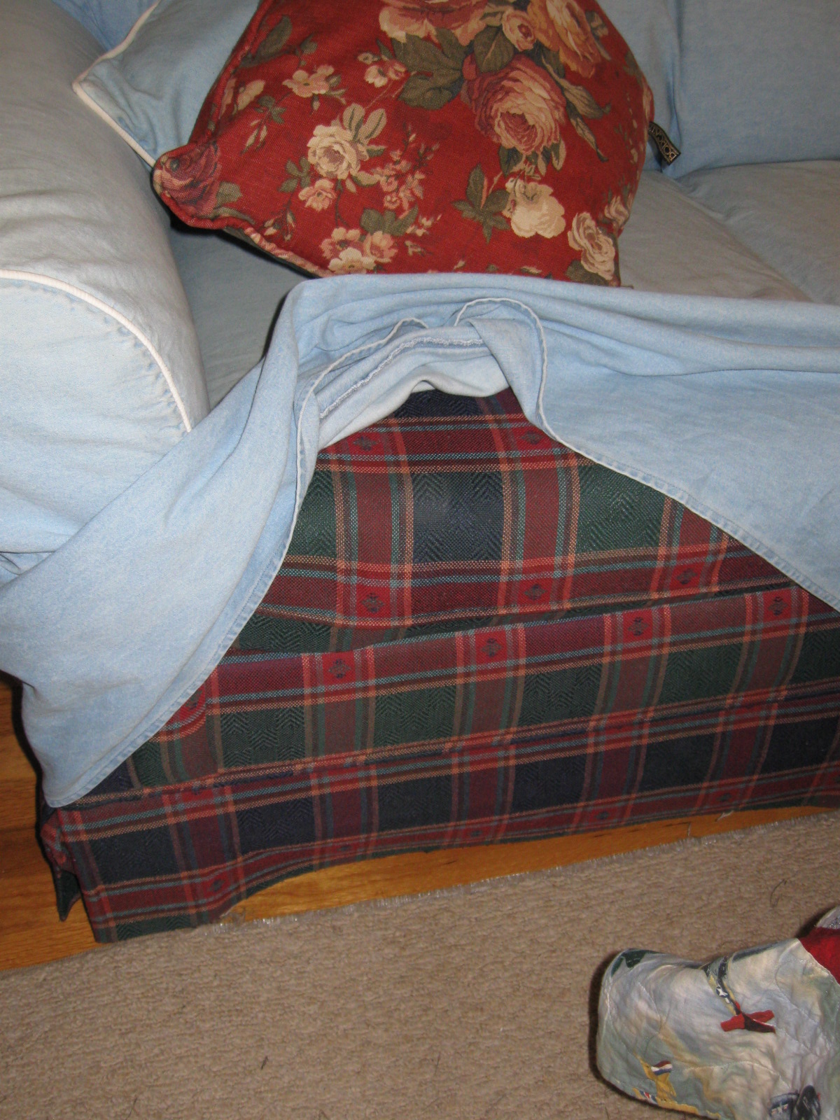 Moving Sale Broyhill Sleeper Sofa & Loveseat with Slipcovers