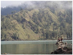 Tepi Danau Segara anak