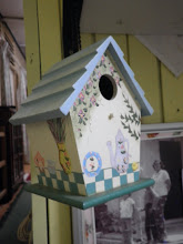 "Bird house"