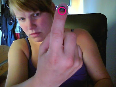 blod under nageln blod under nageln