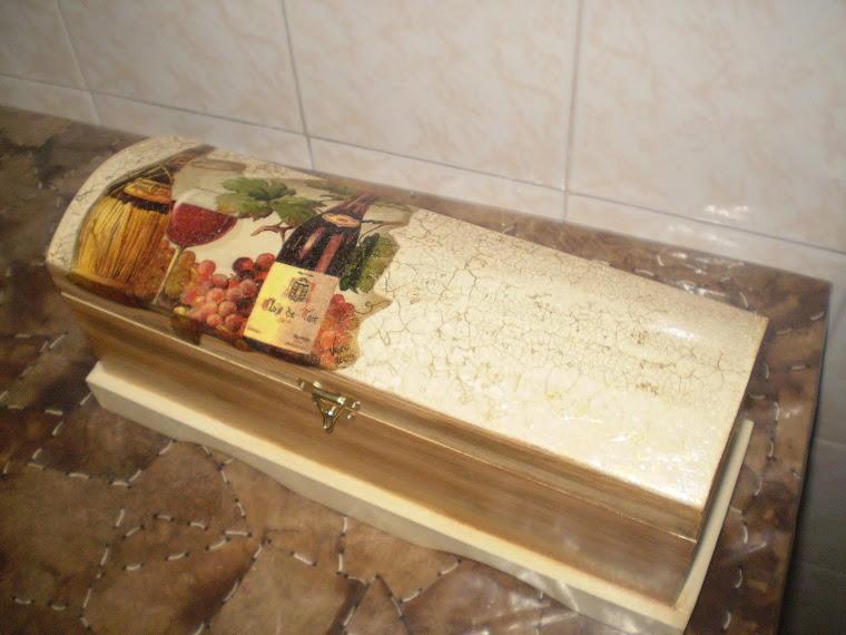 Baú - Cx de vinho  25/11/2009