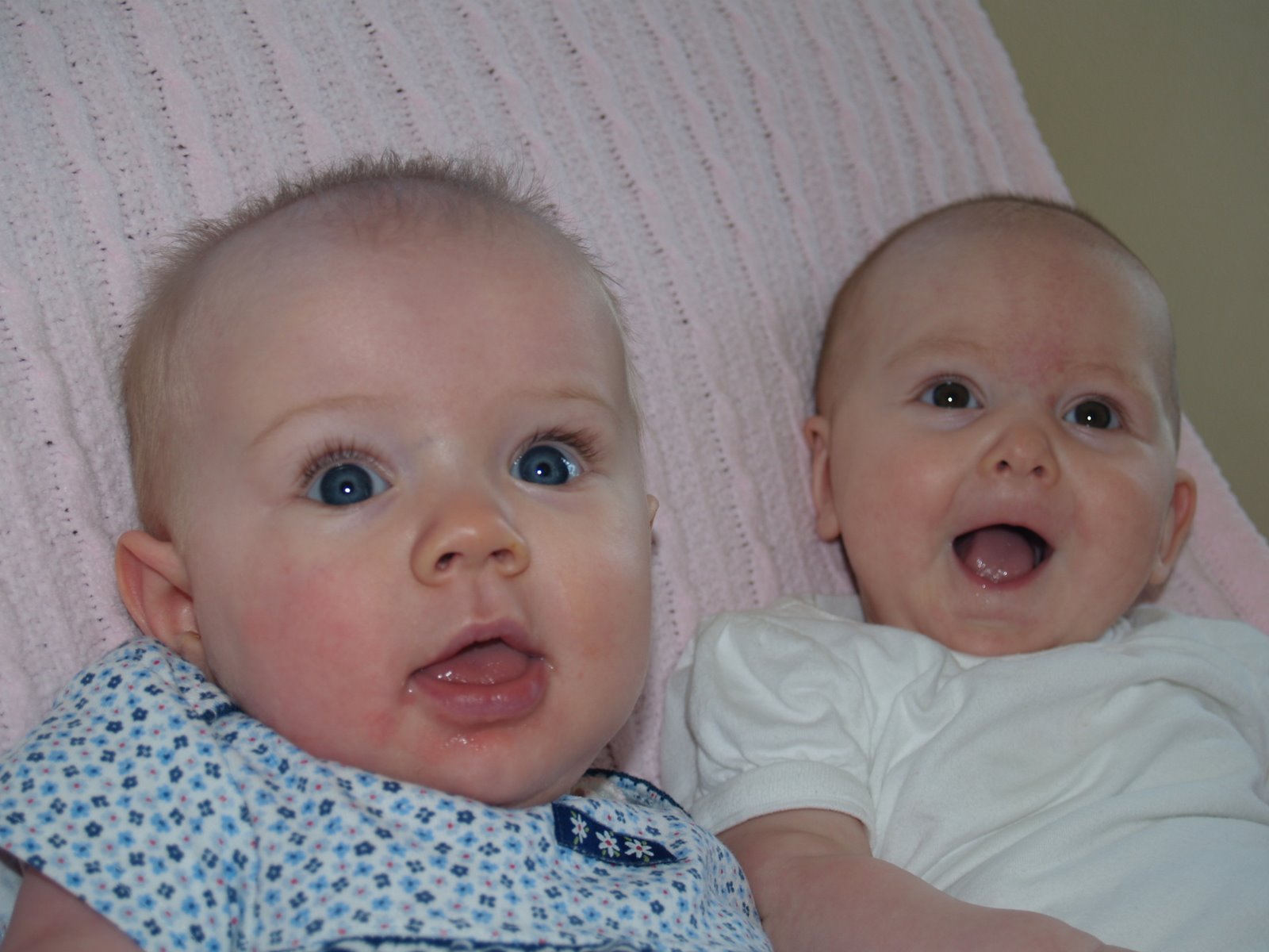 [Elissa_Ellie_6+months.JPG]