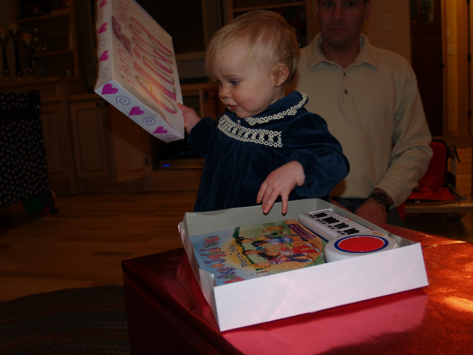 [ECJ+first+bday+017.jpg]