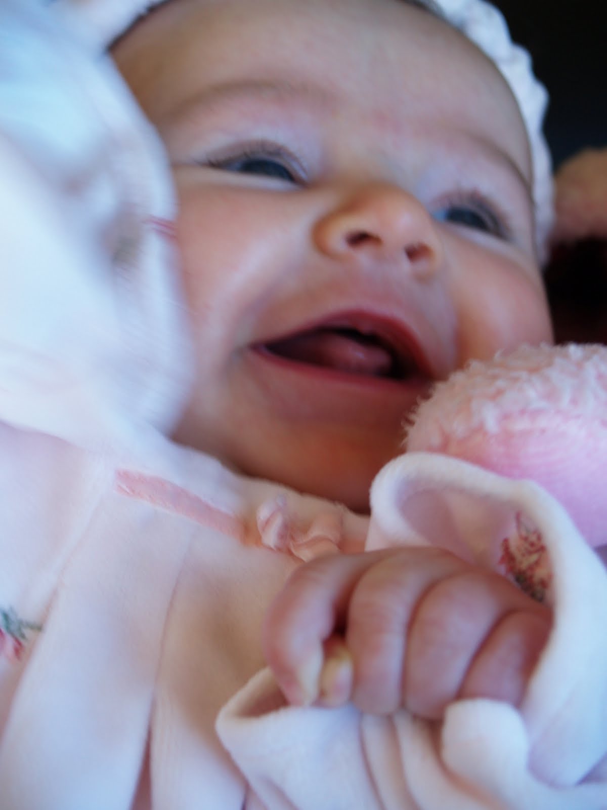 [anika_3months+004.jpg]
