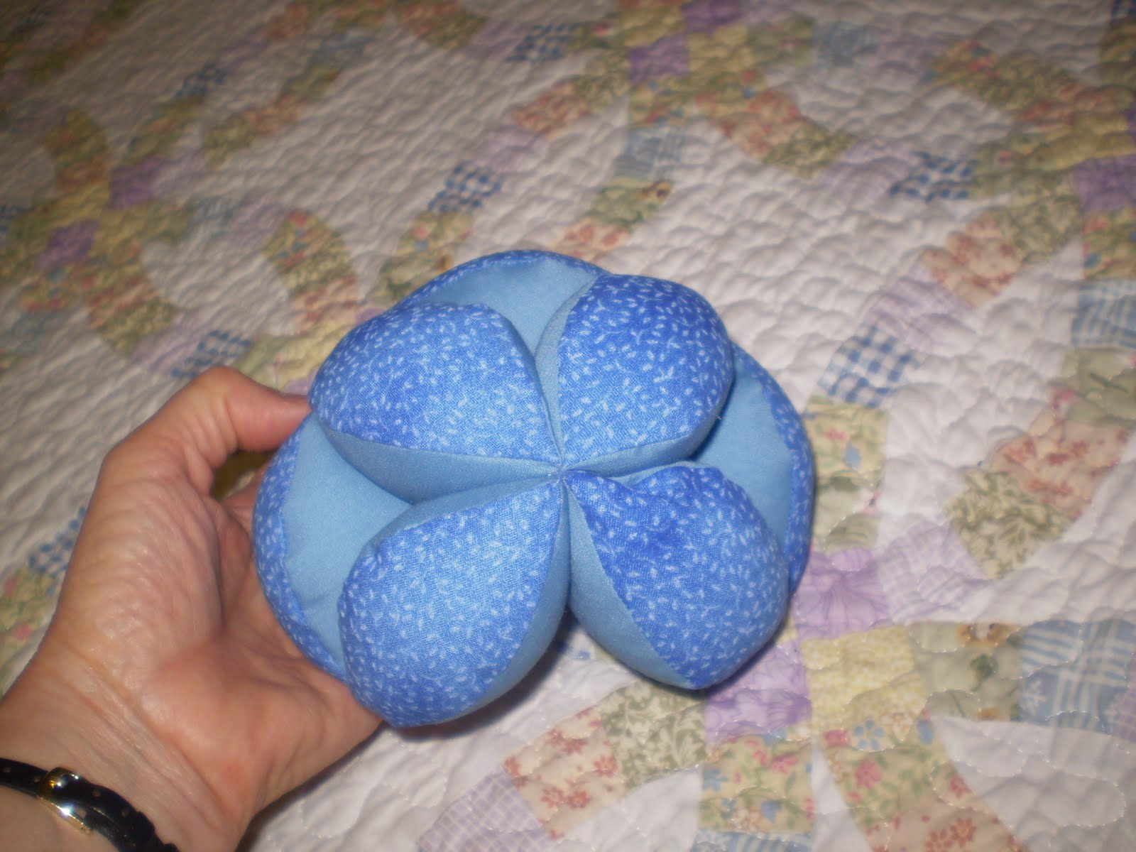Finding My Way Fabric Balls Craft Tutorial