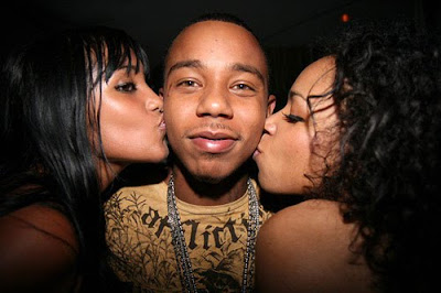 Yung Berg - I See You Lyrics + Letras + Lirik + Tekst + Text + 가사 + Testo + 歌詞 + Paroles + Source: Lyrics-Video-Music.blogspot.com + Video Music Song Lyrics Yung Berg - I See You