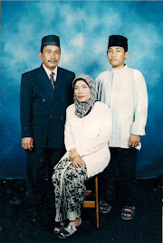 Penghuni Rumah Biru