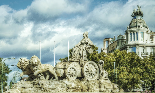 PLAZA DE LAS CIBELES (FUENTE DE LA DIOSA CIBELES)