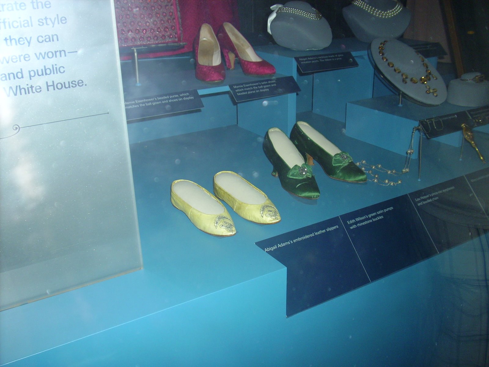 [DSCI0086.JPG]