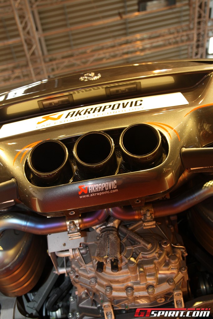 essen_2010_akrapovic_ferrari_458_italia_003.jpg
