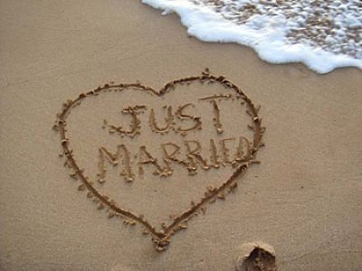 The Checklist: Wedding Gift Ideas: Honeymoon Registry