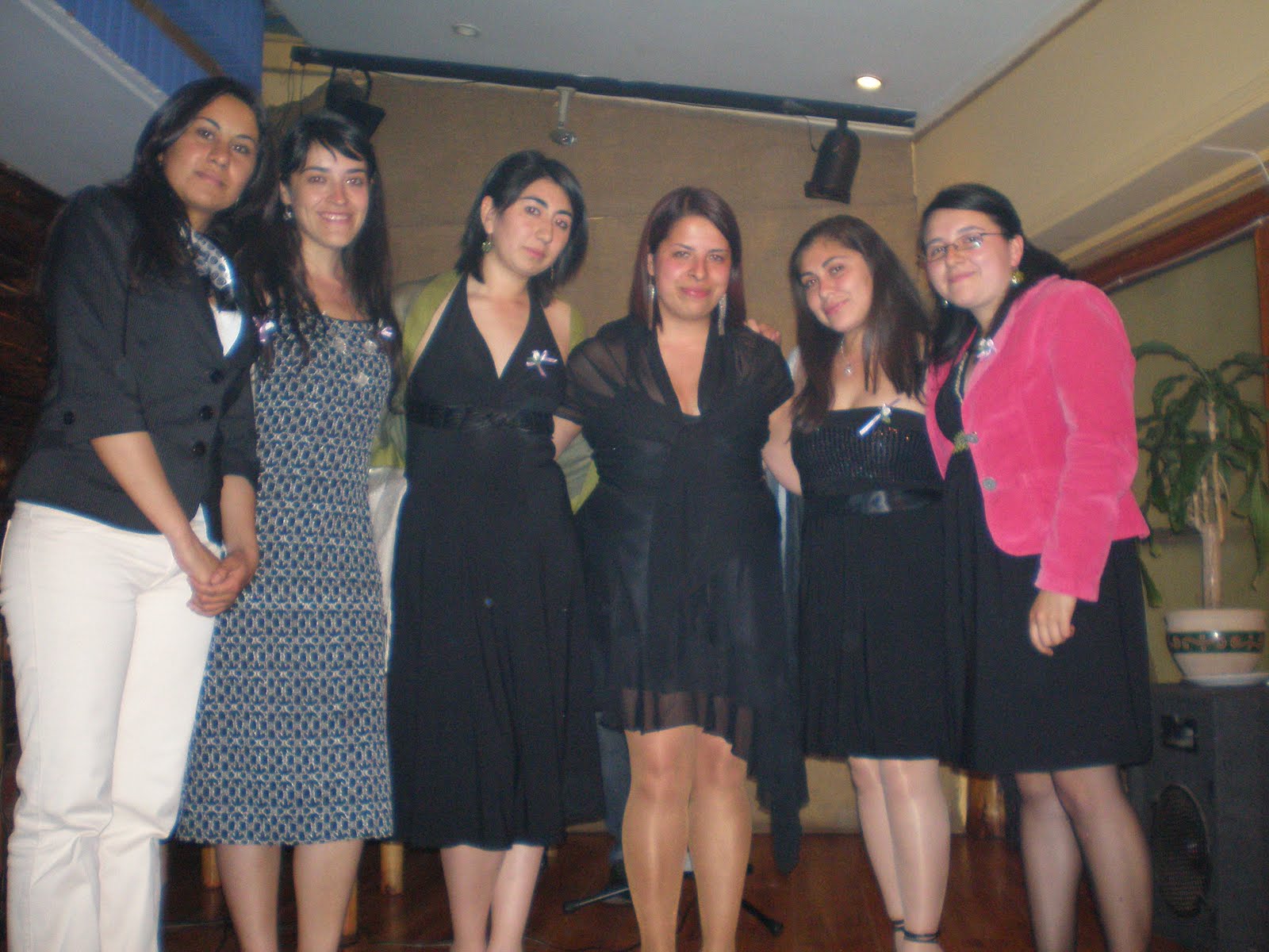 [PC040019.JPG]