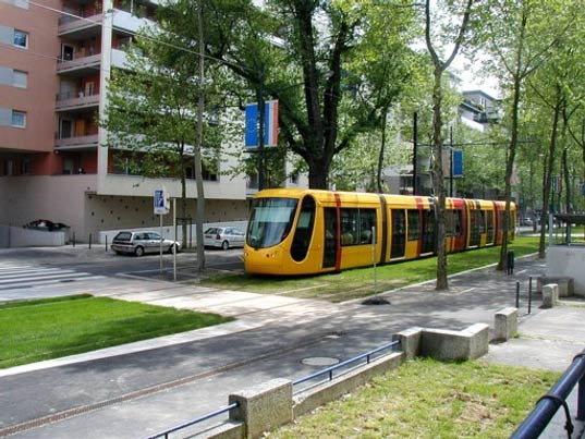 [grasstram-ed07.jpg]