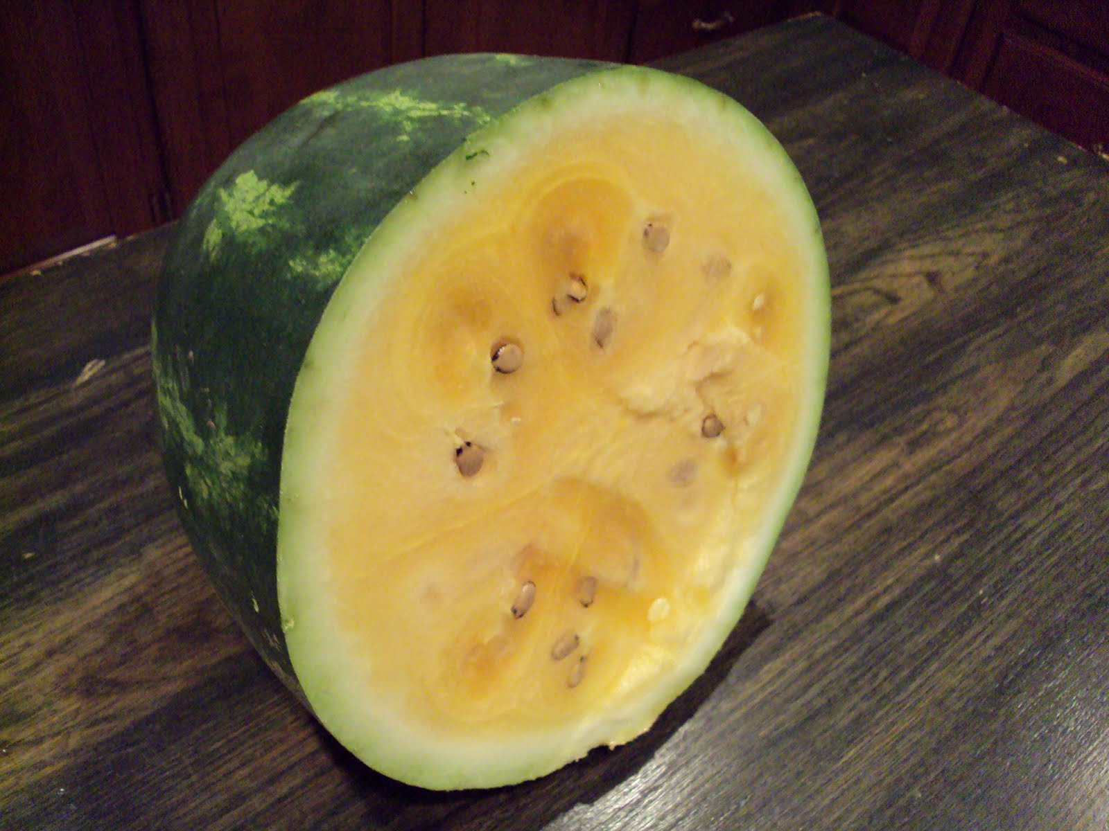 [watermelon+half.JPG]