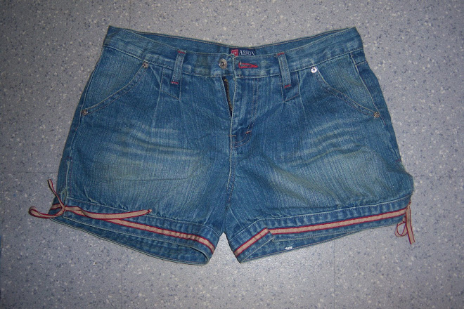 Mini short en jeans// Taille 29