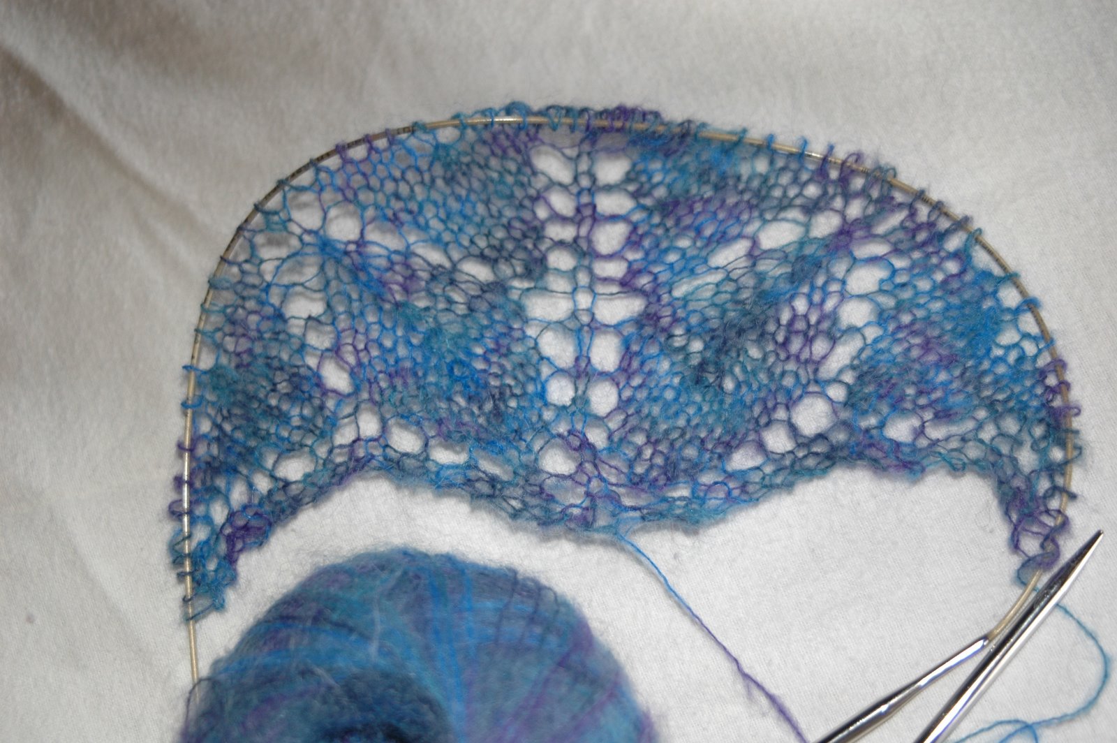 [yarnprojects1007.JPG]