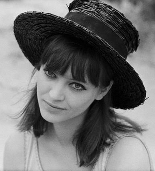 Anna Karina Wallpaper